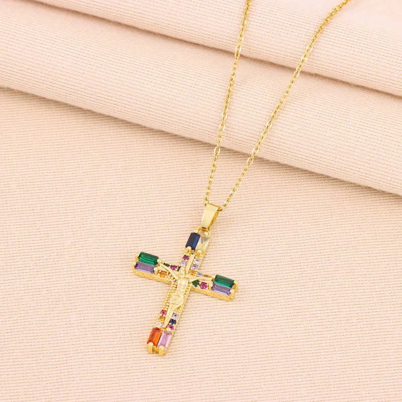 Christianartworkshop Halskette mit Kreuz aus Titanstahl im Retro-Böhmen-Stil mit farbigen Zirkoniasteinen - image 2