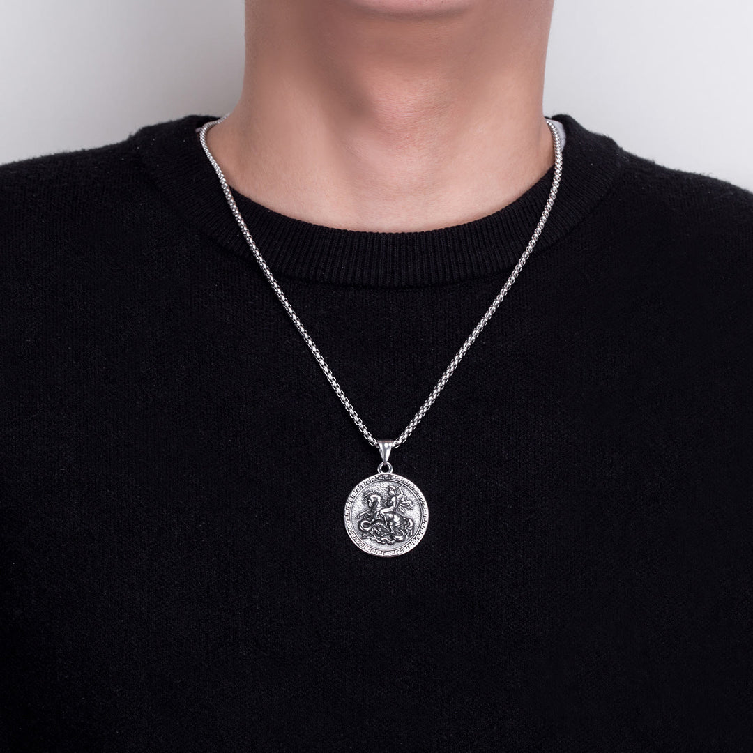 Christianartworkshop Halskette mit Anhänger St. Georg Drachentöter im klassischen Stil