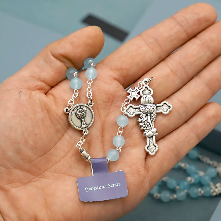 Christianartworkshop Segens-Rosenkranzkreuz aus hellblauem Chalcedon