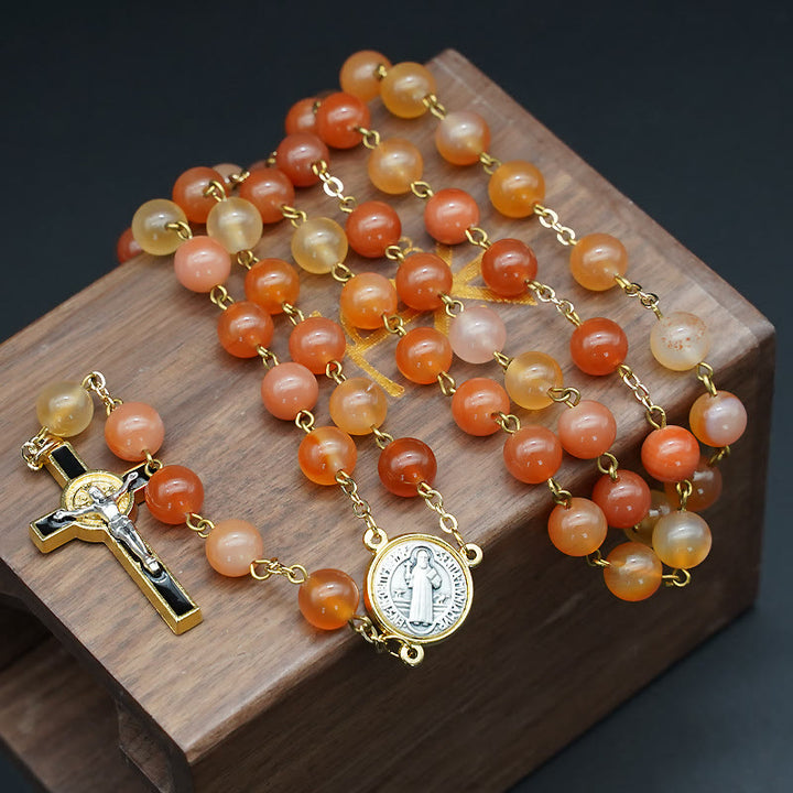 Christianartworkshop Rosenkranz aus natürlichem Achat mit dem Heiligen Benedikt und Kruzifix