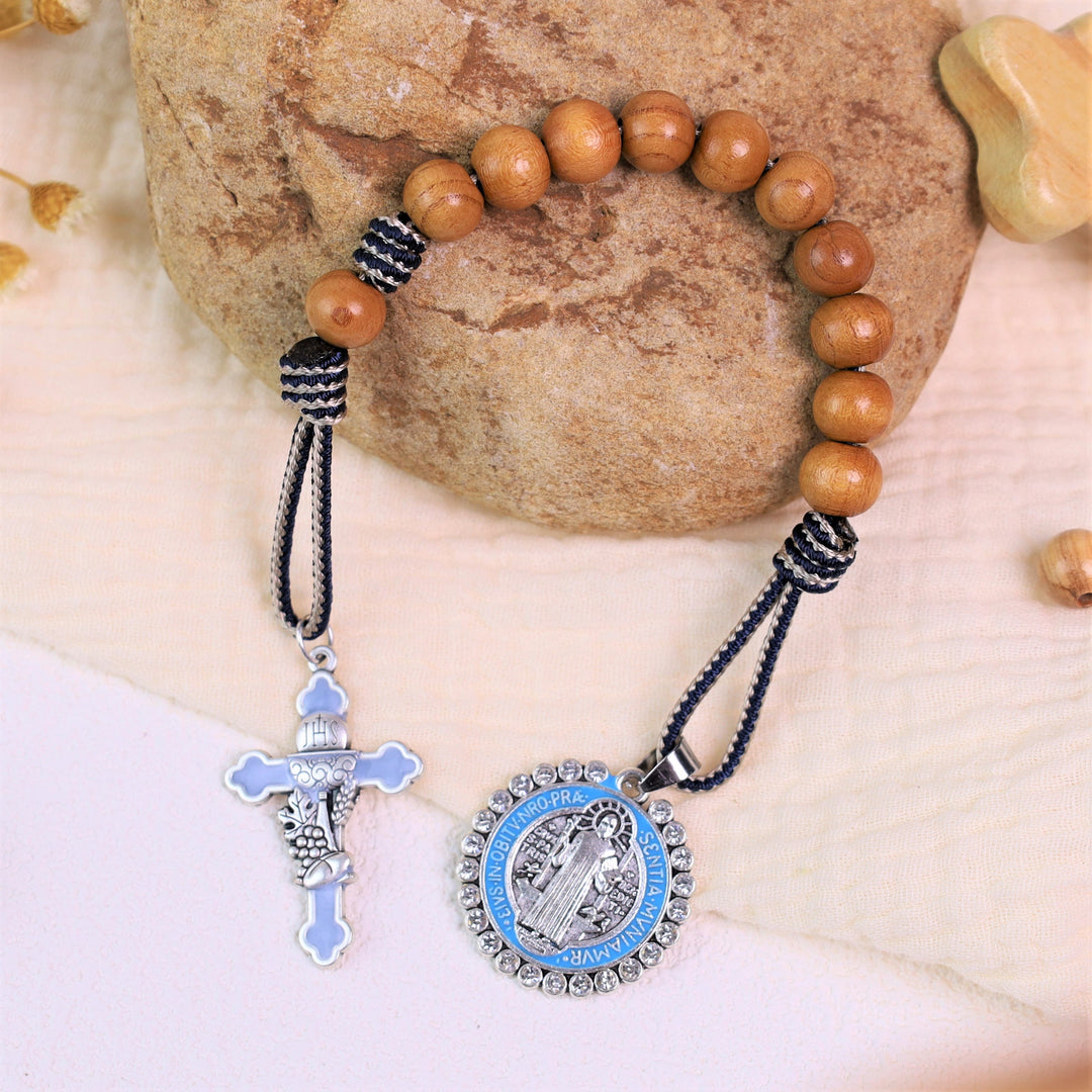 Jesus Hominum Salvator: Ein Jahrzehnt Rosenkranz aus Olivenholz - image 2