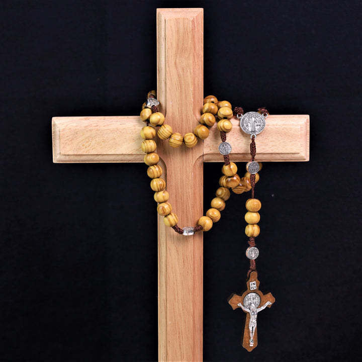 Rosenkranz und Kreuz aus Olivenholz mit Perlen des Heiligen Benedikt - image 8