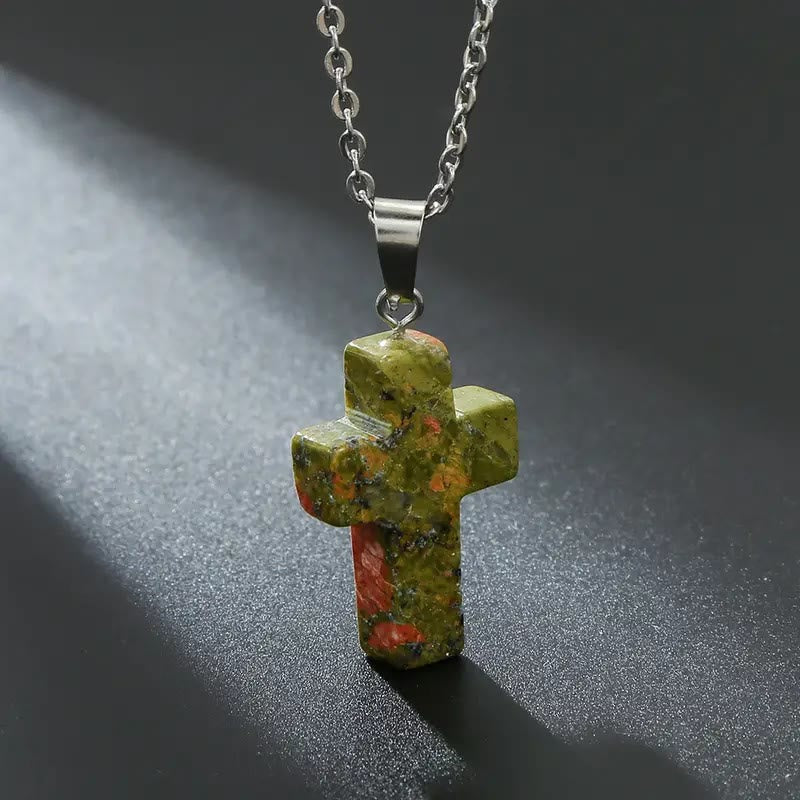 Christianartworkshop Halskette mit Kreuzanhänger aus Naturstein und Edelstein