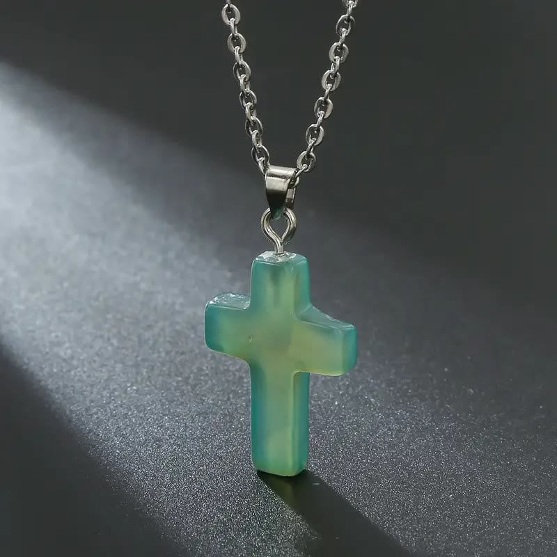 Christianartworkshop Halskette mit Kreuzanhänger aus Naturstein und Edelstein