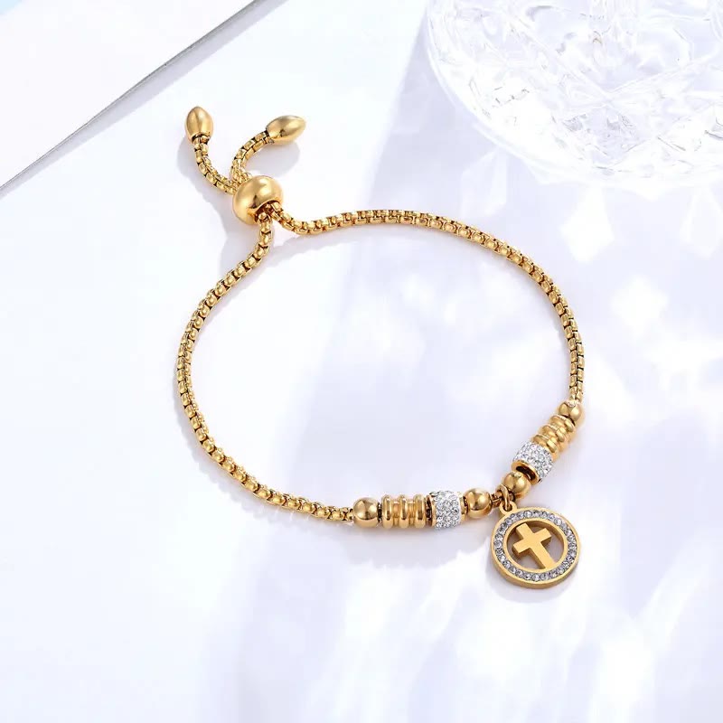 Christianartworkshop Handgefertigtes Armband mit kreisförmigem Kreuzanhänger und Zirkonia - image 2