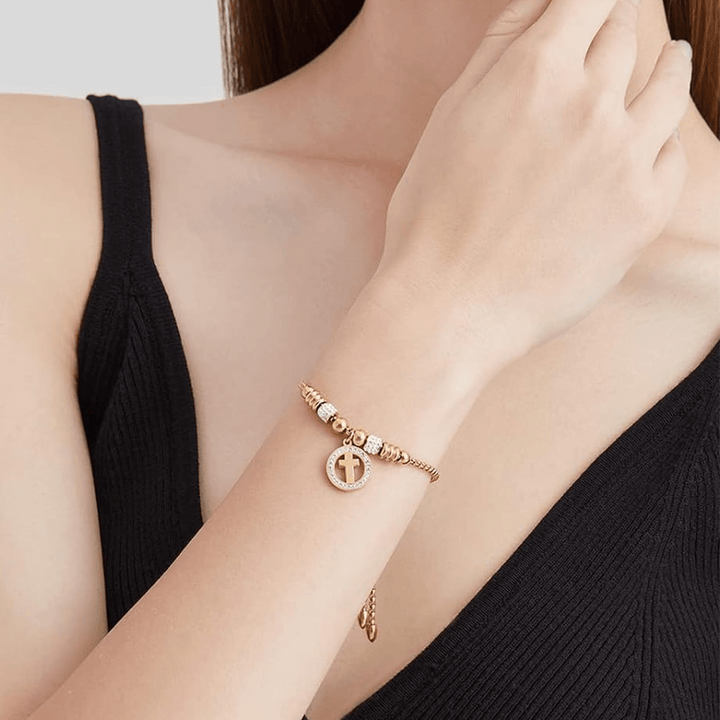 Christianartworkshop Handgefertigtes Armband mit kreisförmigem Kreuzanhänger und Zirkonia - image 5