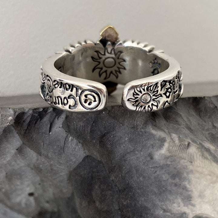 Christianartworkshop Verstellbarer Ring mit Retro-Flügeln, Kreuz, Graffiti-Buchstaben - image 4