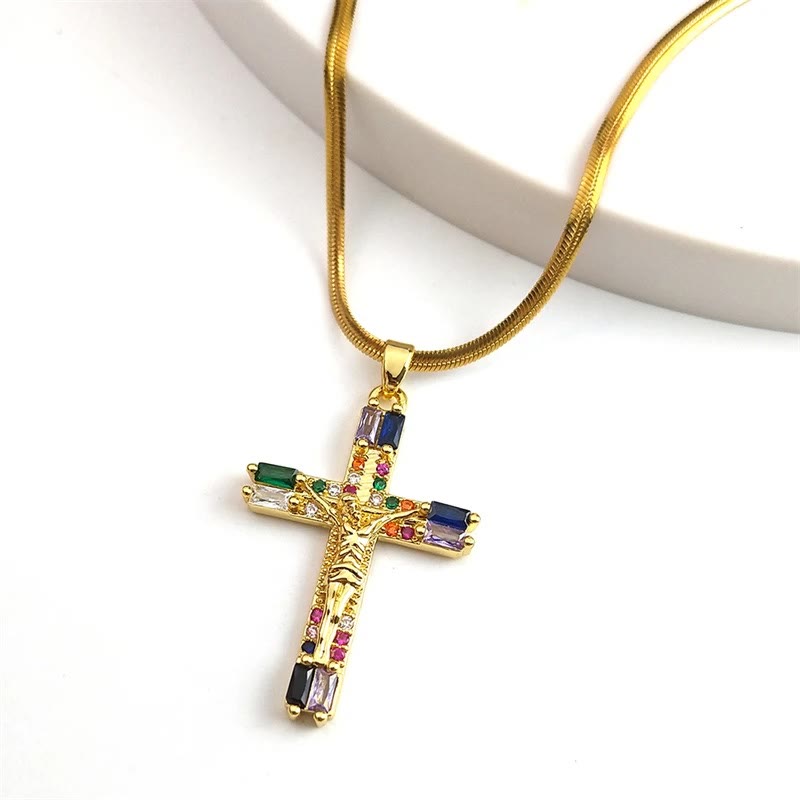 Christianartworkshop Halskette mit Kreuz aus Titanstahl im Retro-Böhmen-Stil mit farbigen Zirkoniasteinen - image 3
