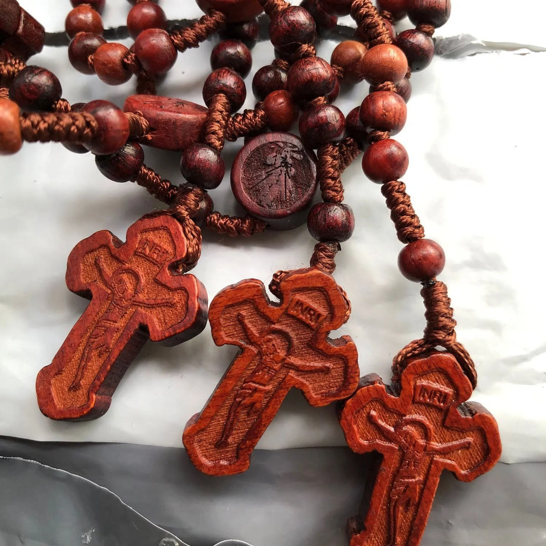 Handgefertigter christlicher Rosenkranz aus Rosenholz mit Kreuz - image 4