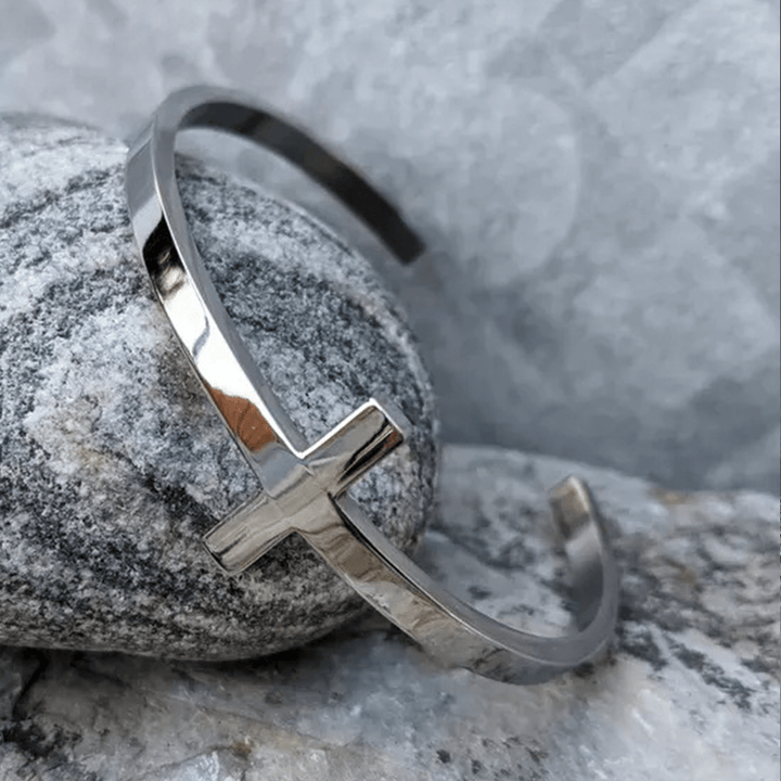 Christianartworkshop Silbernes Kreuz Armband - image 1