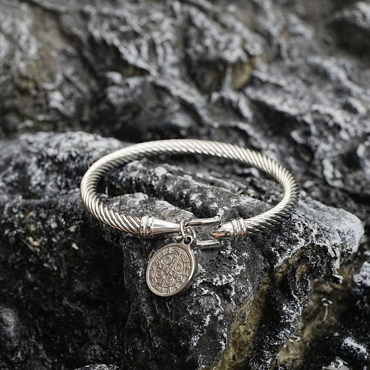 Christianartworkshop St. Benedict Armband mit gedrehtem Kabel - Silber - image 4