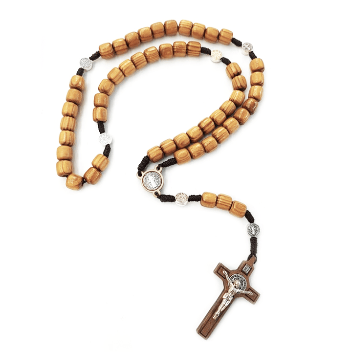 Handgefertigter Rosenkranz aus Naturholz mit dem Kreuz des Heiligen Benedikt - image 5