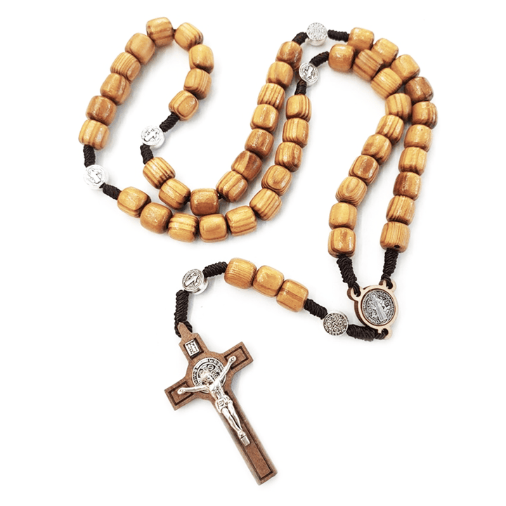 Handgefertigter Rosenkranz aus Naturholz mit dem Kreuz des Heiligen Benedikt - image 5