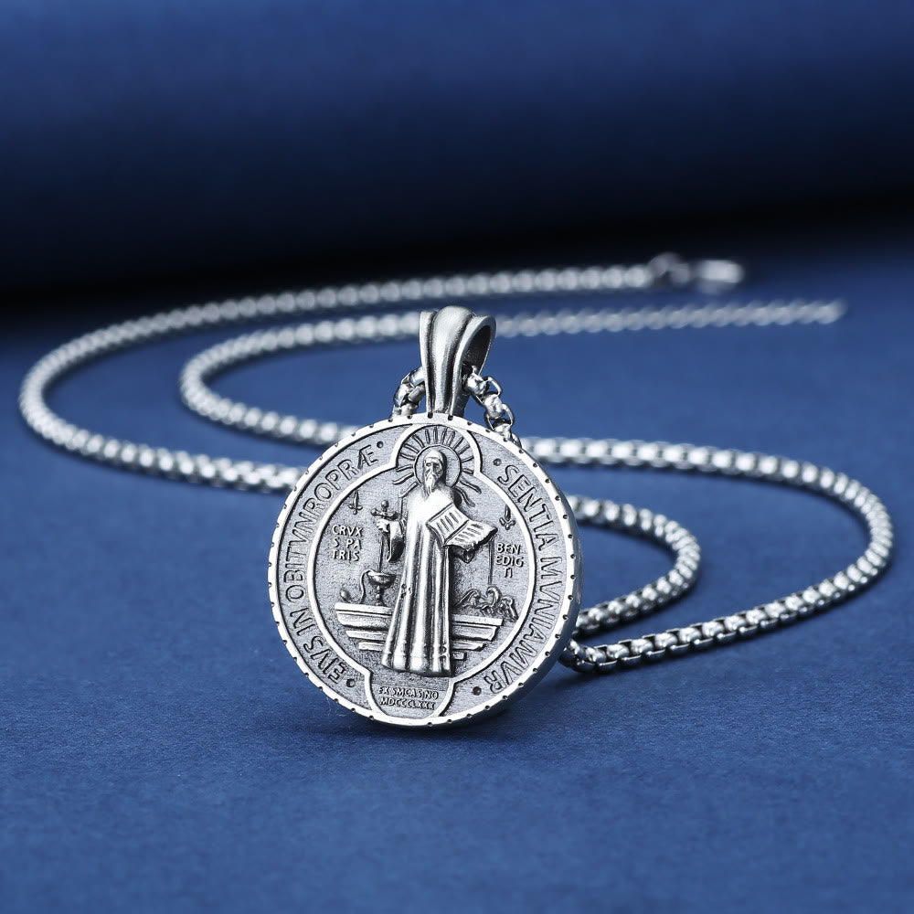 Christianartworkshop Halskette mit katholischem Anhänger im Vintage-Stil des Heiligen Benedikt: Amulettschmuck für das Gebet - image 4