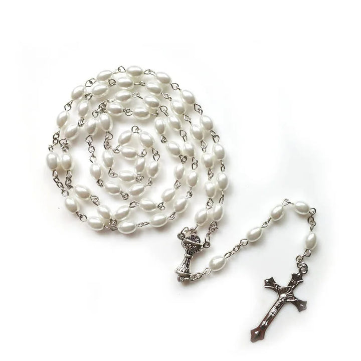 Christianartworkshop Heiliger Gral und Kruzifix aus 6 x 8 mm ovaler weißer Perlenlegierungskette Rosenkranz - image 3