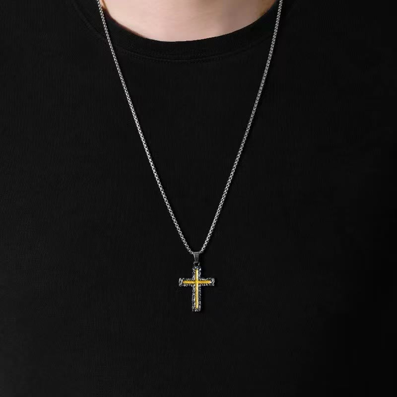 Christianartworkshop Halskette mit Lavakreuz-Anhänger im minimalistischen Stil, silber-golden - image 4