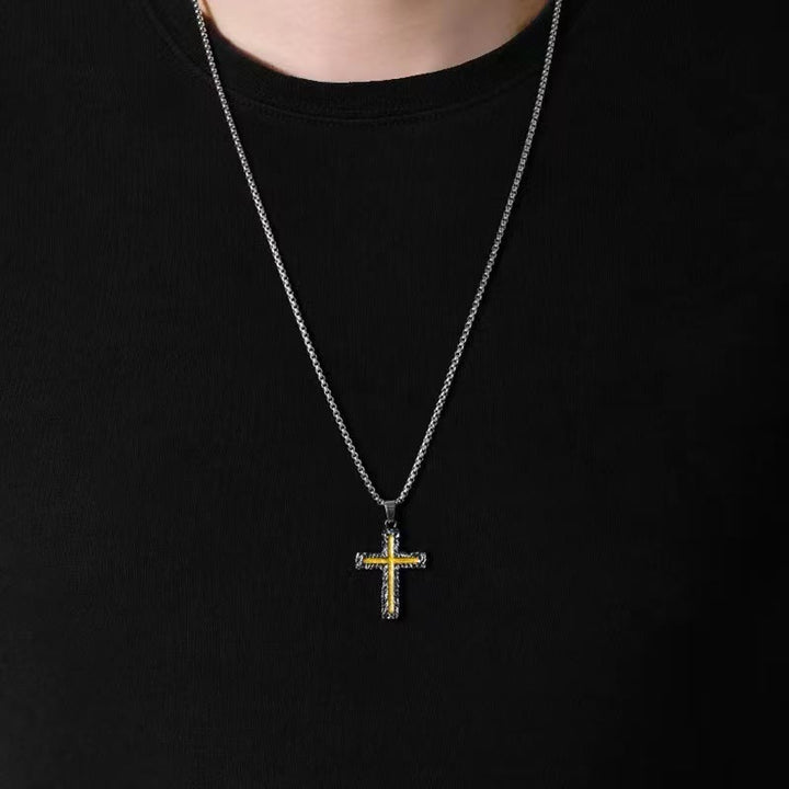 Christianartworkshop Halskette mit Lavakreuz-Anhänger im minimalistischen Stil, silber-golden - image 4
