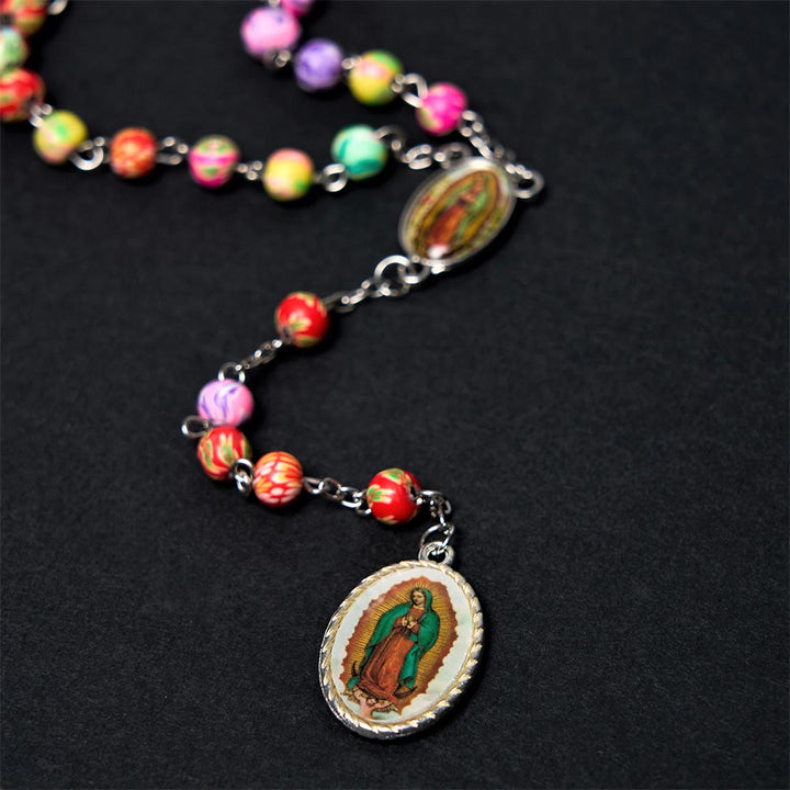 Christianartworkshop Rosenkranz „Unsere Liebe Frau von Guadalupe“ und Kruzifix, rund, 6 mm, mehrfarbig, Polymer-Ton-Legierung - image 5
