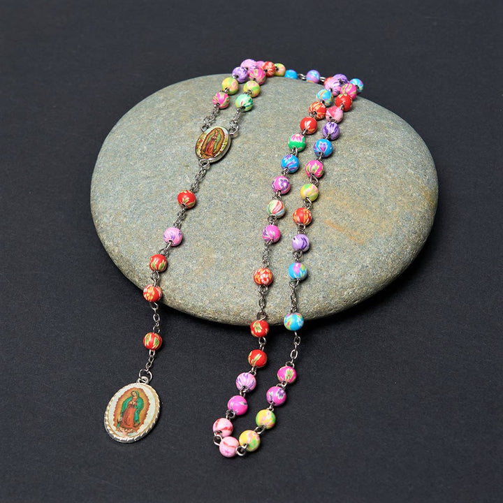 Christianartworkshop Rosenkranz „Unsere Liebe Frau von Guadalupe“ und Kruzifix, rund, 6 mm, mehrfarbig, Polymer-Ton-Legierung - Unsere Liebe Frau von Guadalupe - image 1
