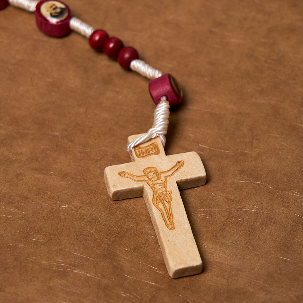 Christian Art Weinrote Holzperlen Kreuz Jungfrau Maria Hand Rosenkranz - image 13