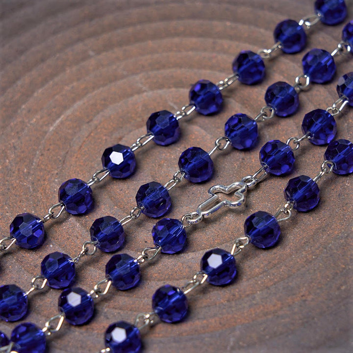 Christianartworkshop Wundertätige Medaille und Kreuz aus 8 mm Polyeder, blauer Kristall, Legierung, Rosenkranzkette - image 8