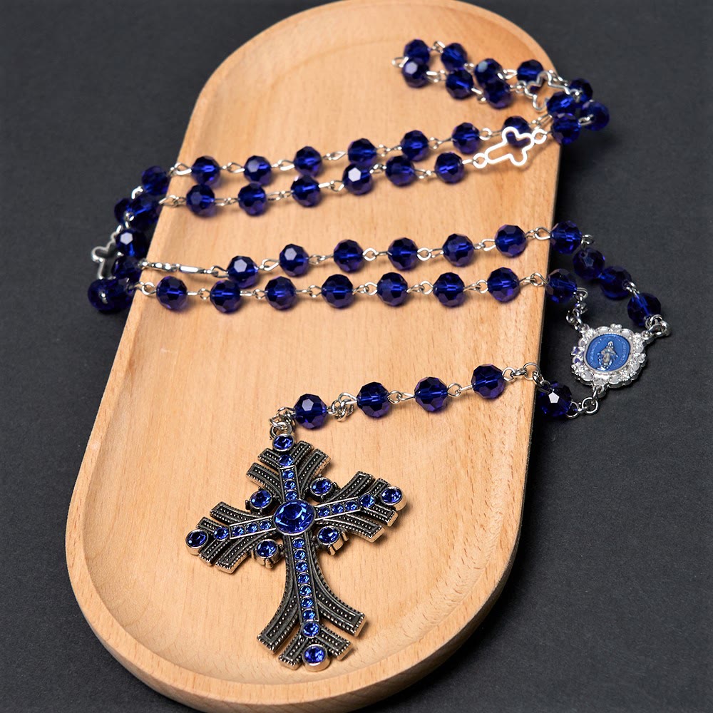 Christianartworkshop Wundertätige Medaille und Kreuz aus 8 mm Polyeder, blauer Kristall, Legierung, Rosenkranzkette - image 3