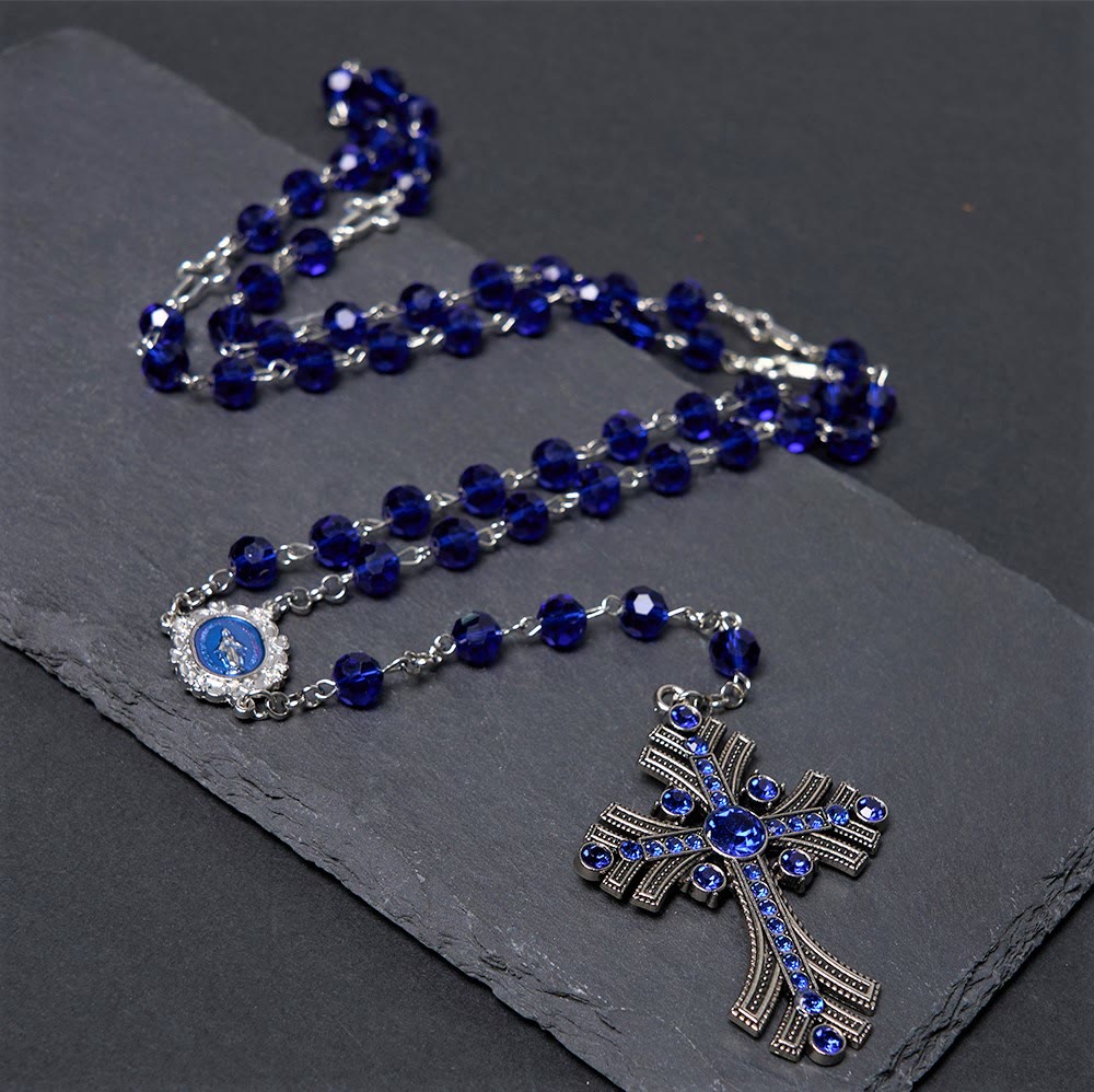 Christianartworkshop Wundertätige Medaille und Kreuz aus 8 mm Polyeder, blauer Kristall, Legierung, Rosenkranzkette - image 2