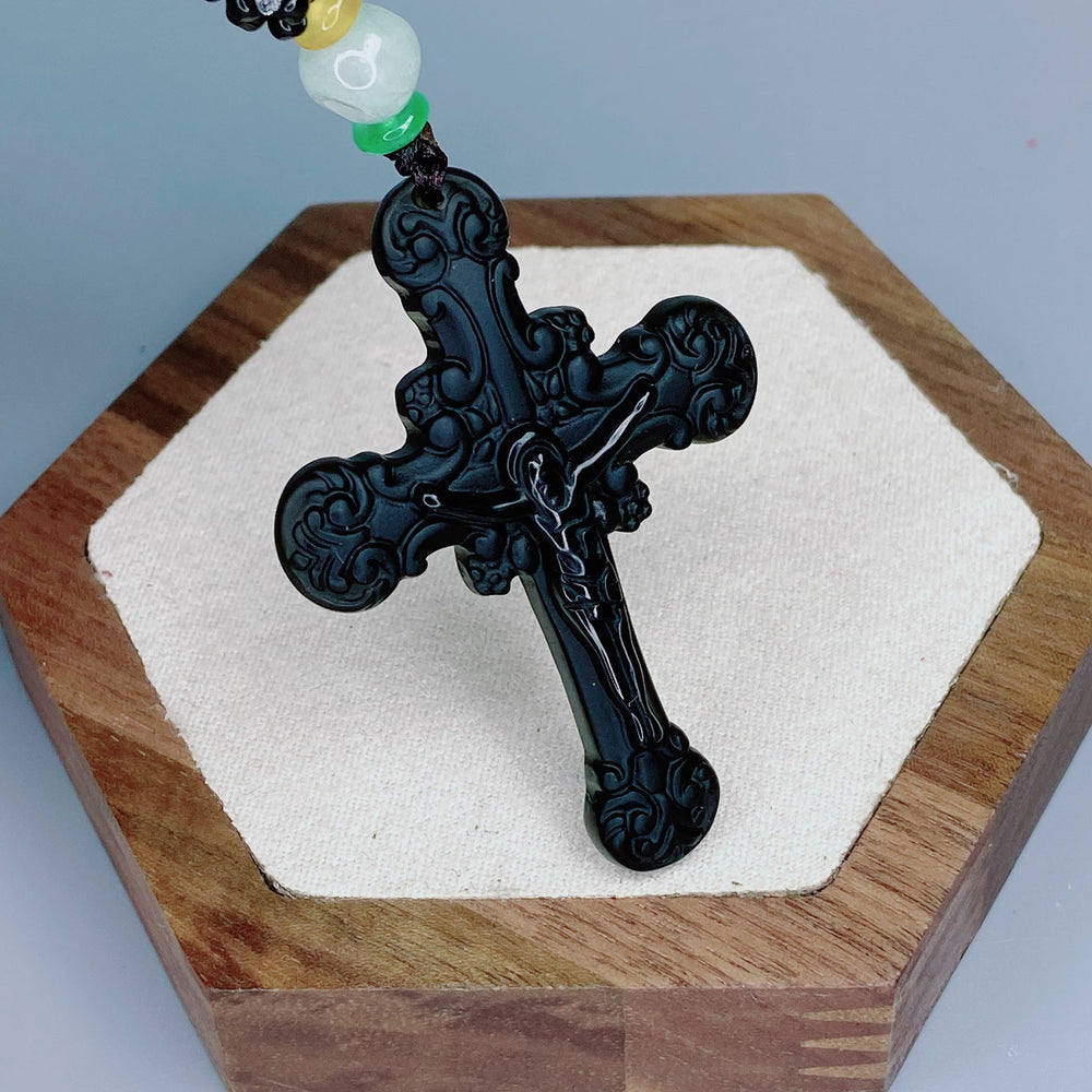 Christianartworkshop Halskette mit Obsidian-Kruzifix-Anhänger im klassischen Stil - image 2