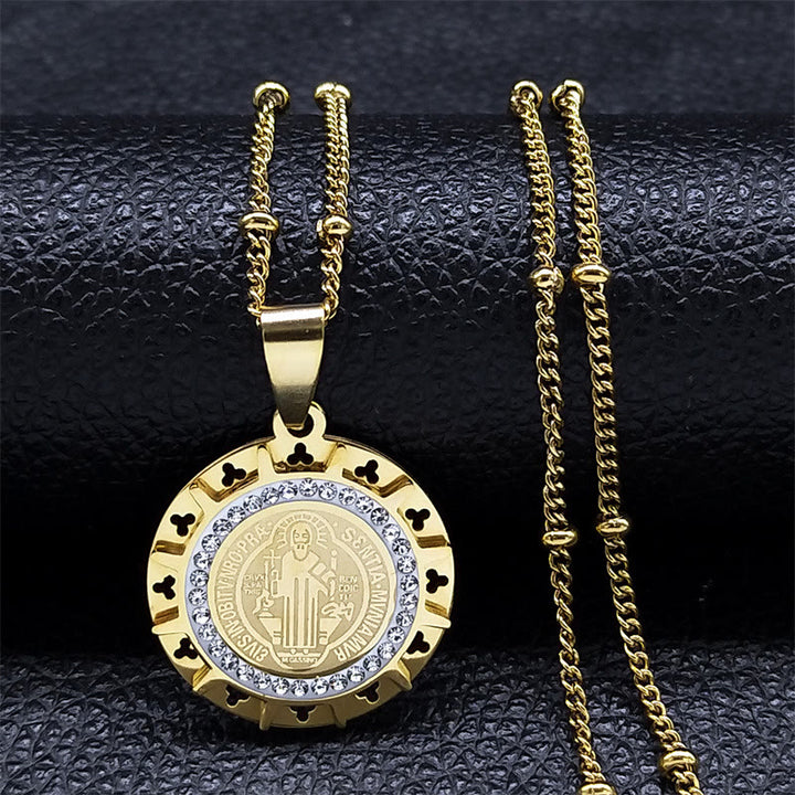 Christianartworkshop Halskette mit Anhänger im Retro-Stil mit Edelsteinbesatz der St. Benedikt-Medaille - Golden - image 1