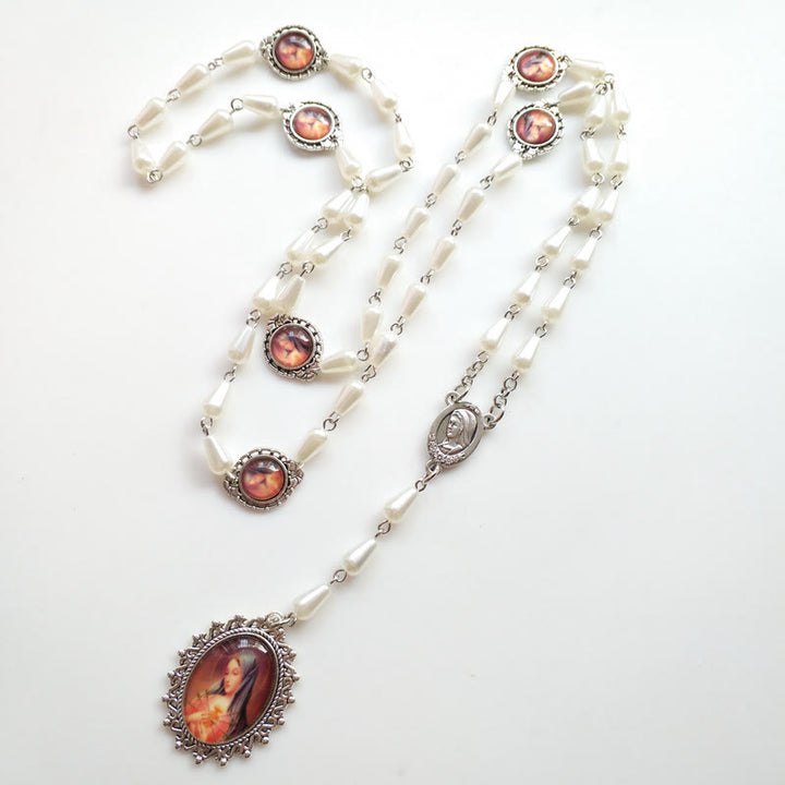 Christianartworkshop Rosenkranzkette mit unbeflecktem Herzen Mariens, 5 x 10 mm, tropfenförmig, weiße Perlen, Legierung