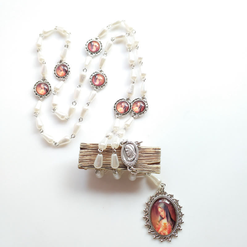 Christianartworkshop Rosenkranzkette mit unbeflecktem Herzen Mariens, 5 x 10 mm, tropfenförmig, weiße Perlen, Legierung