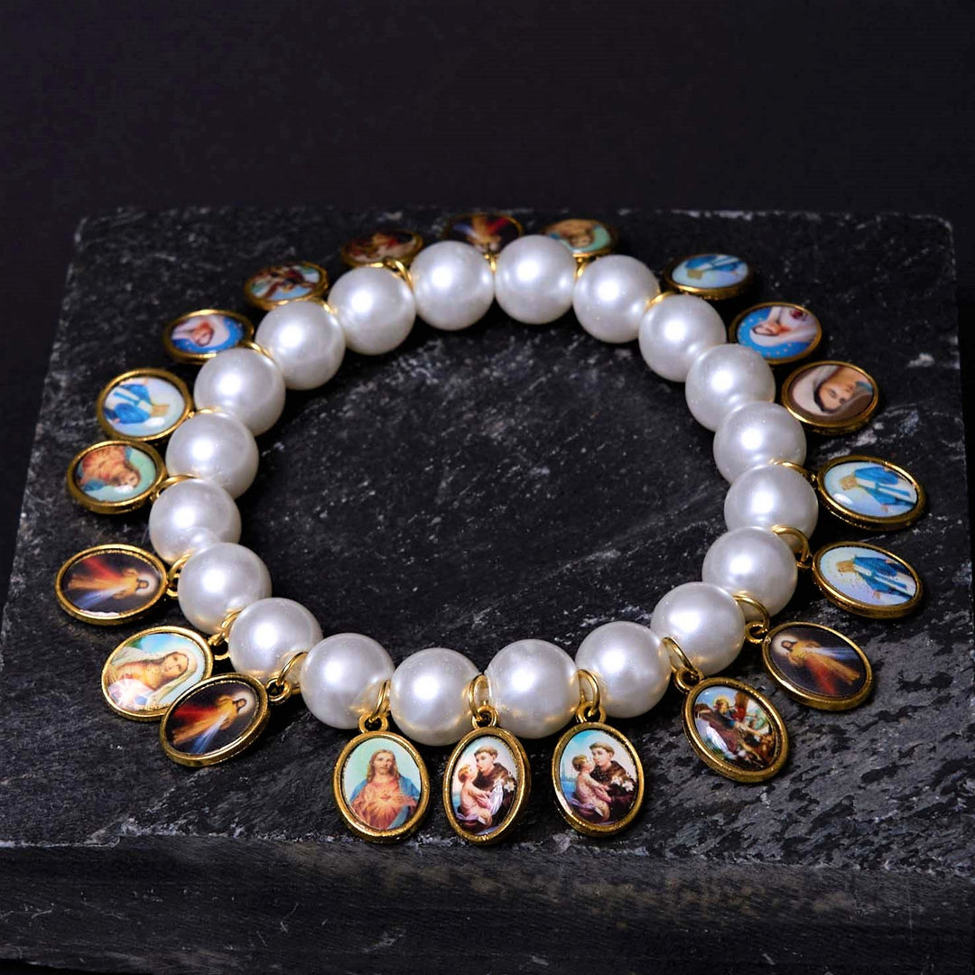 Christianartworkshop Retro-Stil Medaillen Kreuz Perlenarmband mit Heiligen Jesus Maria Medaillen von Christianartworkshop - image 4