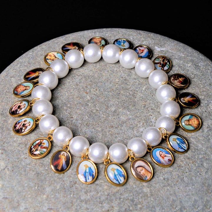 Christianartworkshop Retro-Stil Medaillen Kreuz Perlenarmband mit Heiligen Jesus Maria Medaillen von Christianartworkshop - image 2