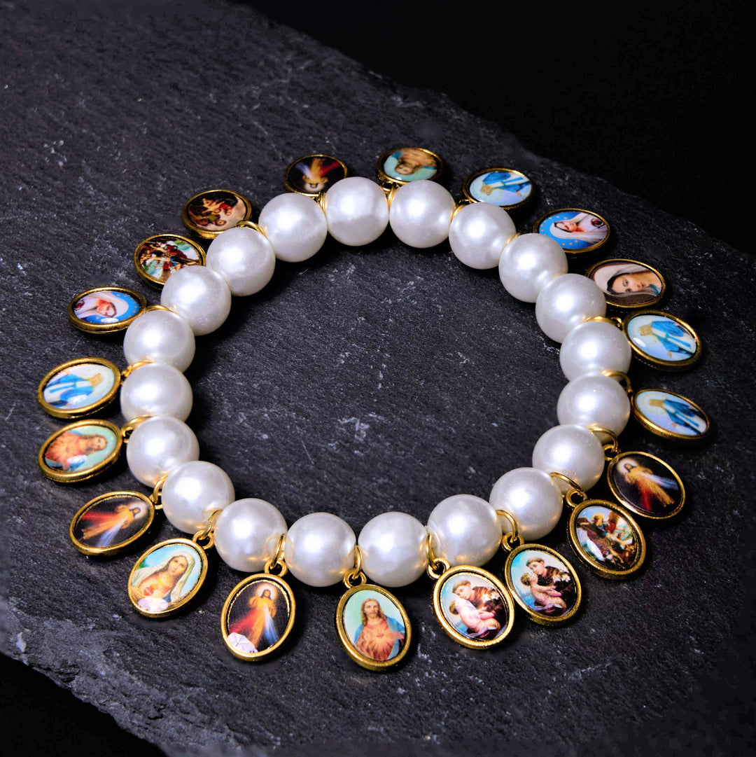 Christianartworkshop Retro-Stil Medaillen Kreuz Perlenarmband mit Heiligen Jesus Maria Medaillen von Christianartworkshop - Heiligenmedaillen - image 0