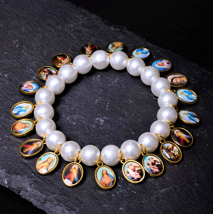Christianartworkshop Retro-Stil Medaillen Kreuz Perlenarmband mit Heiligen Jesus Maria Medaillen von Christianartworkshop - Heiligenmedaillen - image 0