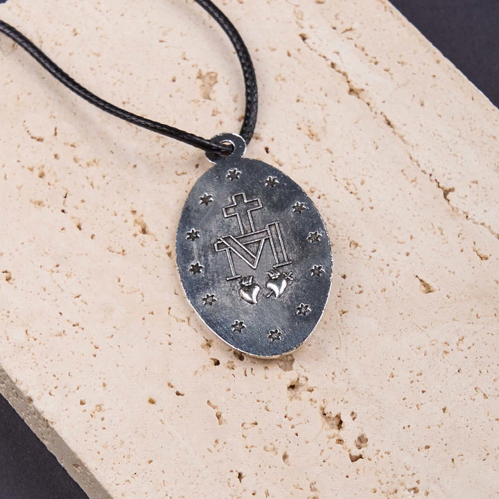 Christianartworkshop Halskette mit Anhänger „Wundertätige Medaille Unserer Lieben Frau“ im klassischen Stil - image 3