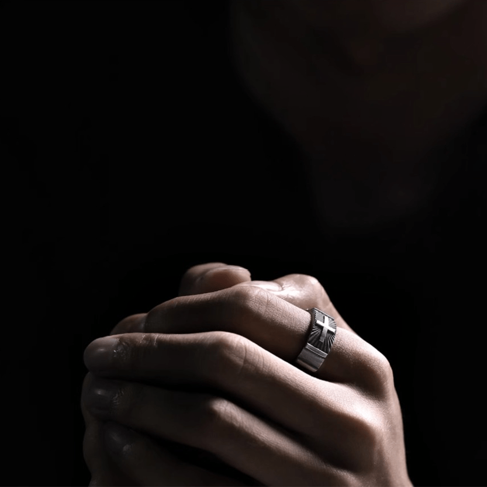 Christianartworkshop Verstellbarer Ring im Retro-Minimalismus-Stil aus schwerem Metall mit Kreuz - image 5