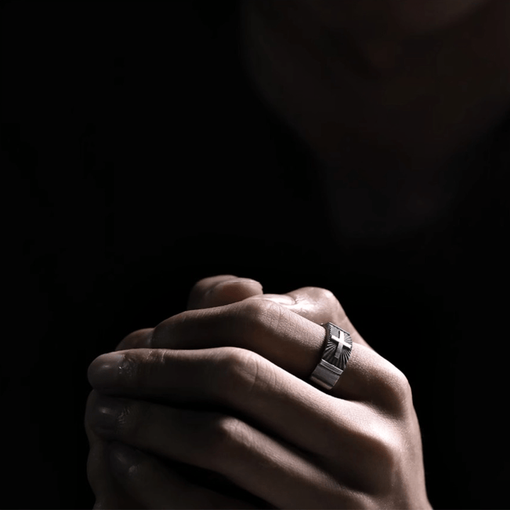 Christianartworkshop Verstellbarer Ring im Retro-Minimalismus-Stil aus schwerem Metall mit Kreuz - image 5