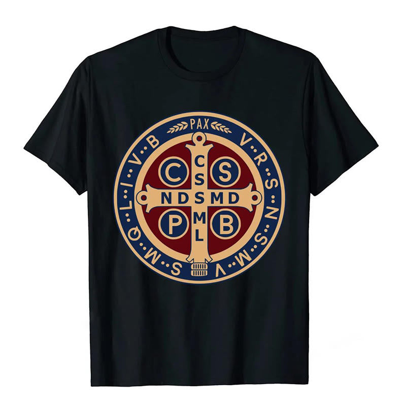 Christianartworkshop Klassisches farbiges T-Shirt mit St. Benedict-Schutzsymbol, kurzärmelig, gewaschen - Schwarz - 3XL - image 1