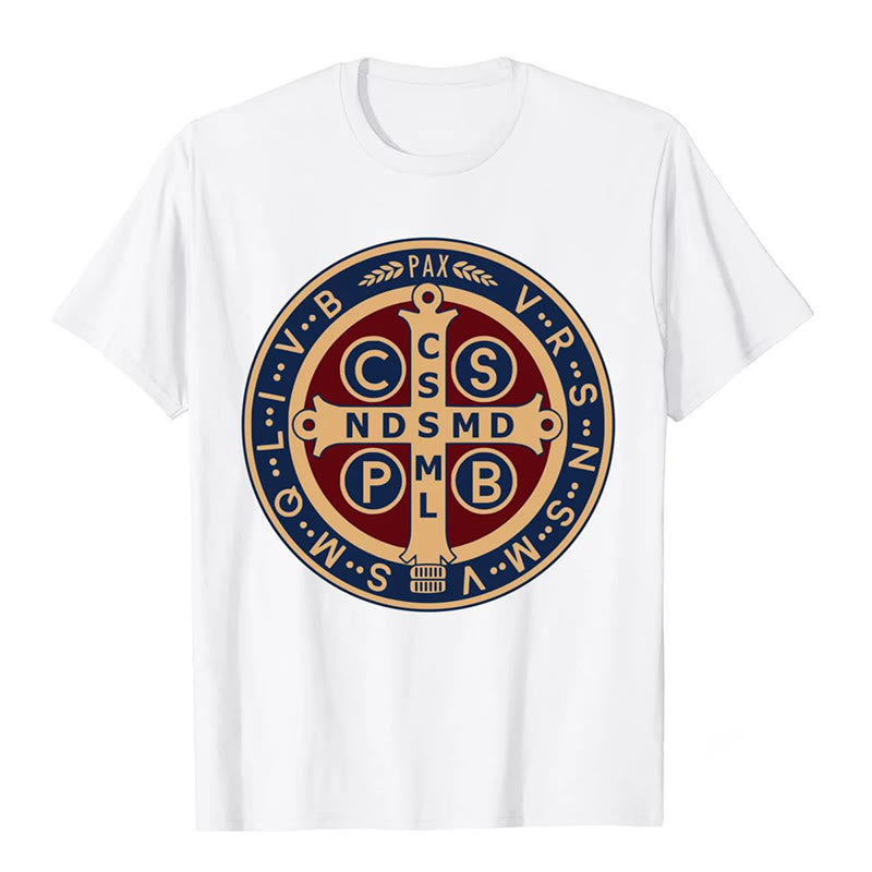 Christianartworkshop Klassisches farbiges T-Shirt mit St. Benedict-Schutzsymbol, kurzärmelig, gewaschen - Weiß - 3XL - image 5