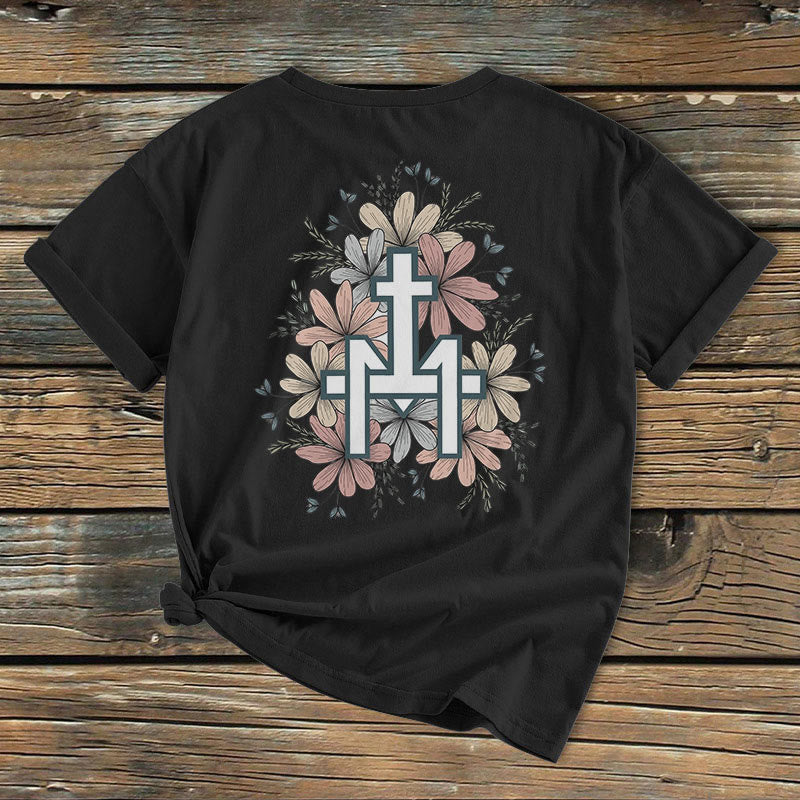 Christianartworkshop Klassisches, farbiges T-Shirt mit Blumenmuster und Marienkreuz, kurzärmlig, gewaschen - image 7