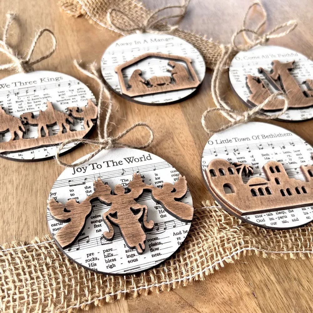 Christianartworkshop Weihnachtskrippen-Ornamente aus Holz im rustikalen Stil, 5 Stück - image 3