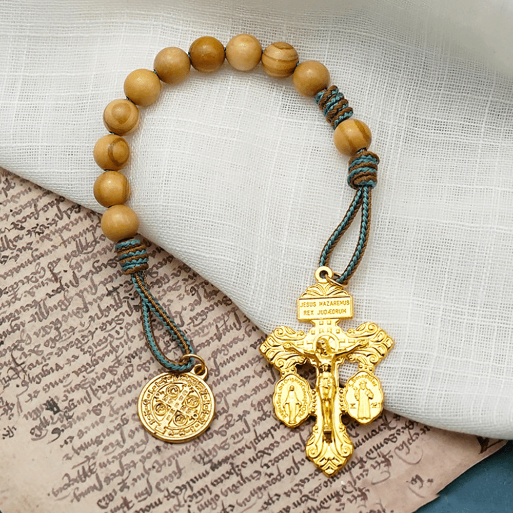 Christianartworkshop St. Benedikt-Medaille und Kruzifix aus 10 mm rundem goldenem Olivenholz mit Nylonkordel, Taschenrosenkranz - image 2