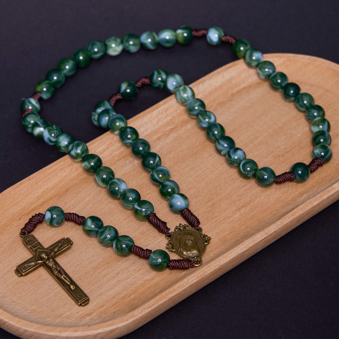 Christianartworkshop Rosenkranz „Unsere Liebe Frau von Guadalupe“ und Kruzifix aus 10 mm rundem grünem Achat und Nylonschnur - image 1