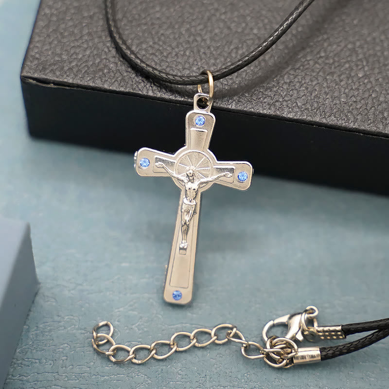 Christianartworkshop Halskette mit Kruzifix im klassischen Retro-Stil mit buntem Edelstein-Anhänger - Blau - image 3