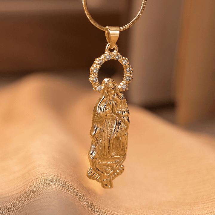 Christianartworkshop Halskette mit Anhänger „Himmelfahrt der Jungfrau Maria, Unsere Liebe Frau von Guadalupe“ im luxuriösen Stil - Unsere Liebe Frau von Guadalupe - image 3
