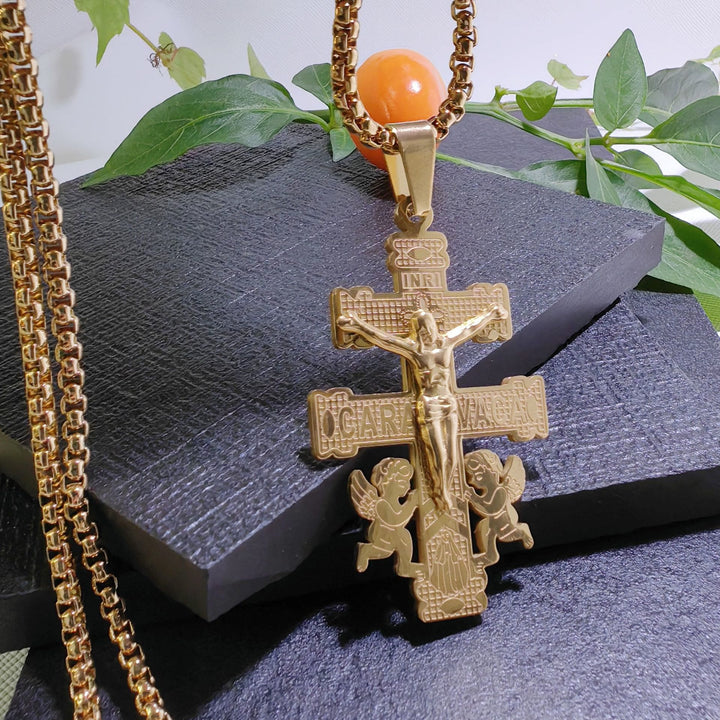 Christianartworkshop Halskette mit Anhänger im klassischen Retro-Stil mit Kruzifix und Engeln - Golden - image 8
