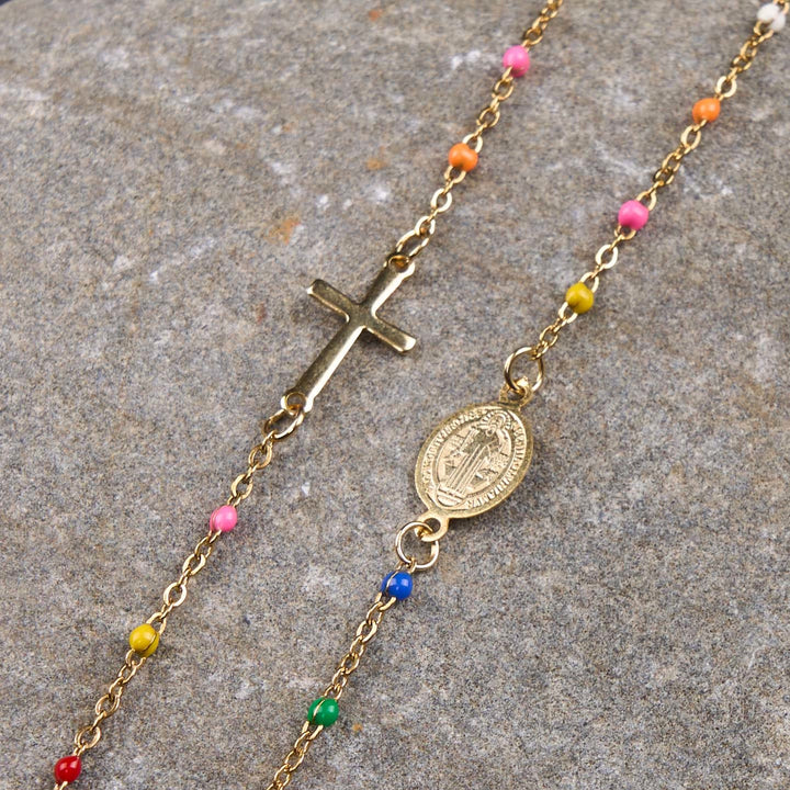Christianartworkshop Halskette im frischen, eleganten Stil, farbenfrohe Schlüsselbeinkette mit Kreuz und 5 Medaillenoptionen - image 7