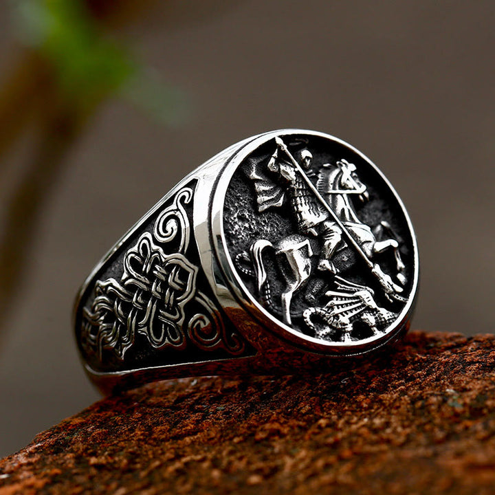 Christianartworkshop Klassischer Ring aus Legierung mit der Figur des Heiligen Georg im Retro-Stil
