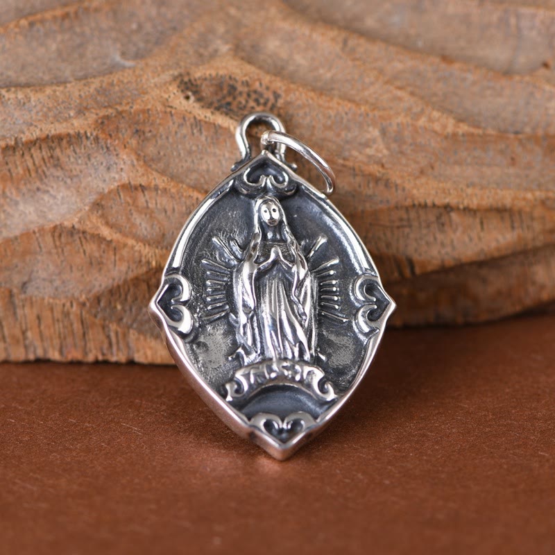 Christianartworkshop Halskette mit Anhänger „Unsere Liebe Frau von Guadalupe“ aus Sterlingsilber im Retro-Stil